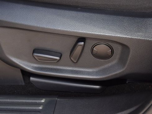 Certified 2025 Ford Ranger XLT w/ Equipment Group 301A High image 34