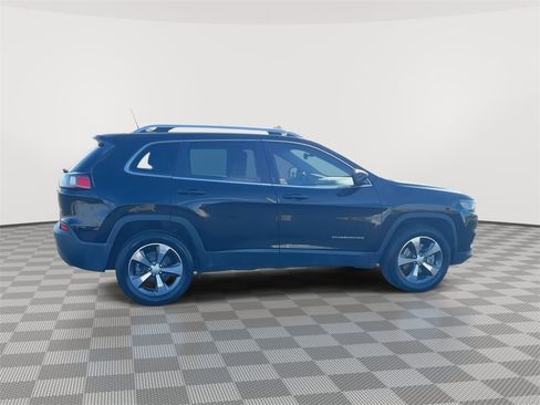 Used 2019 Jeep Cherokee Limited w/ Technology Group image 9