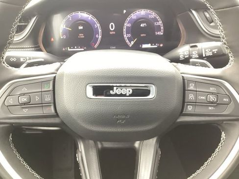 New 2025 Jeep Grand Cherokee Laredo X w/ Luxury Tech Group I image 13