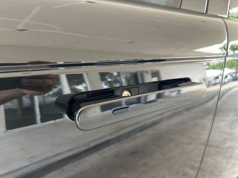 Used 2024 Land Rover Range Rover SE image 20