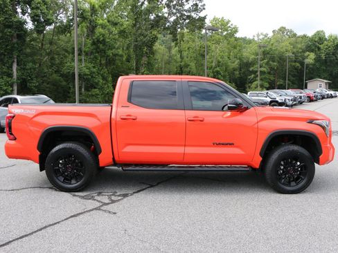 Used 2024 Toyota Tundra Limited w/ TRD Off-Road Package AWD/4WD image 9