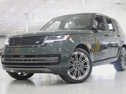 Used 2025 Land Rover Range Rover SE AWD/4WD image 7