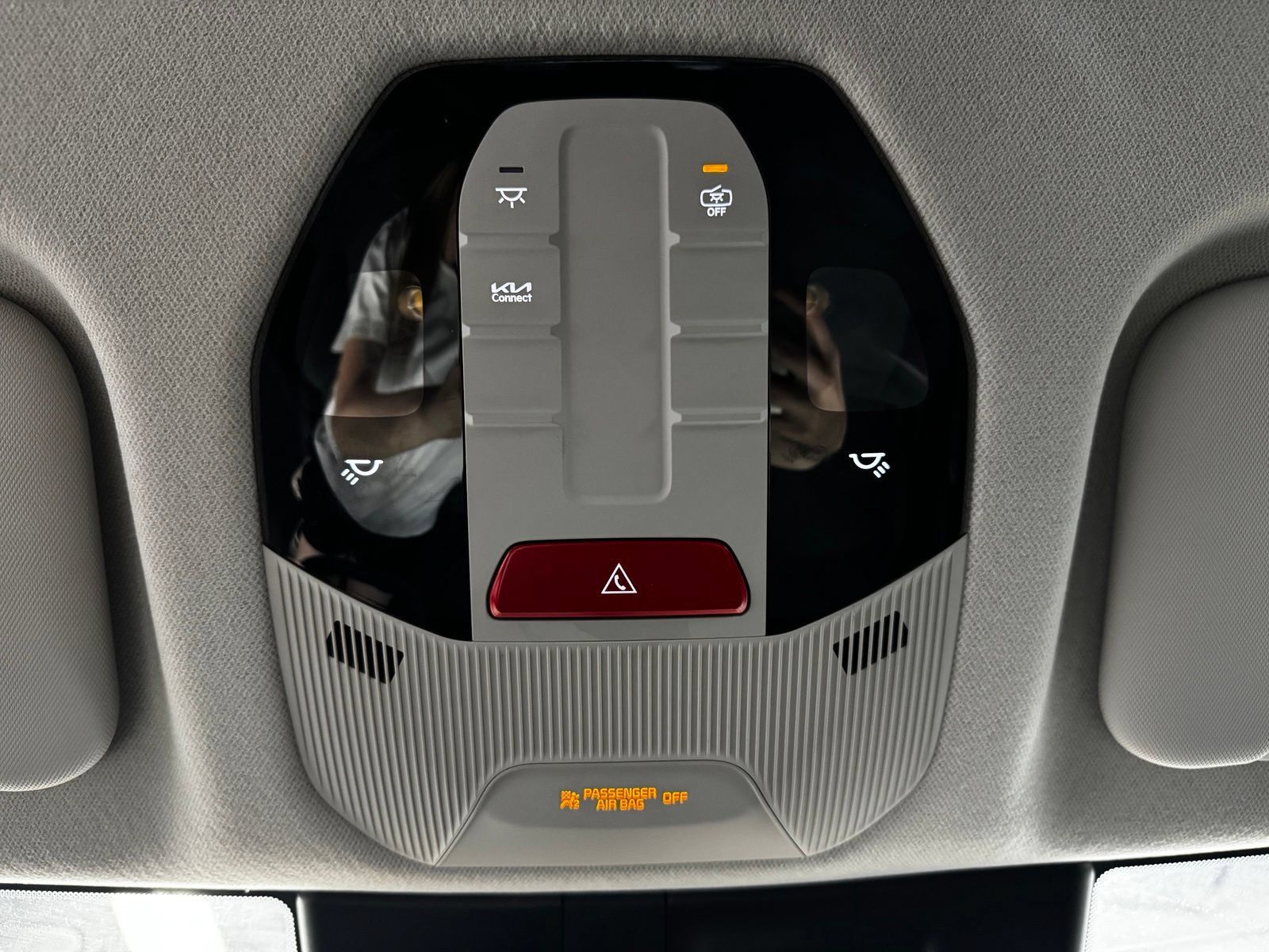 Used 2025 Kia K4 FWD image 24