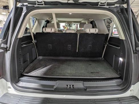 Used 2023 Ford Expedition Max Platinum AWD/4WD image 12