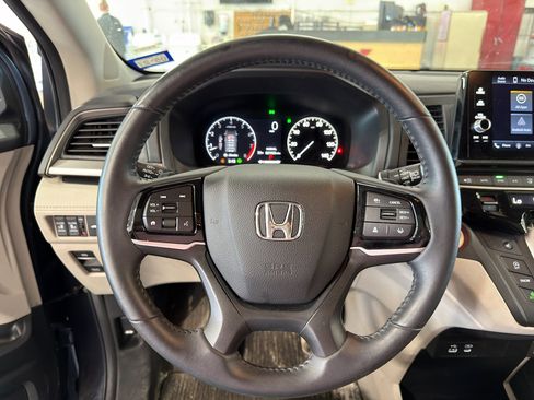 Used 2025 Honda Odyssey EX-L image 5