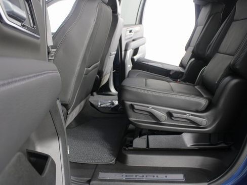 New 2026 GMC Yukon XL Denali w/ Sun & Power Step Package image 21