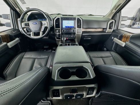 Used 2020 Ford F150 Lariat w/ Equipment Group 502A Luxury image 34