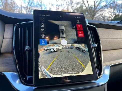 New 2026 Volvo XC90 B6 Ultra image 17