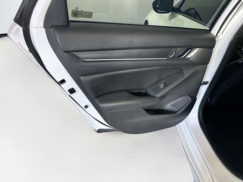 Used 2019 Honda Accord Sport image 25