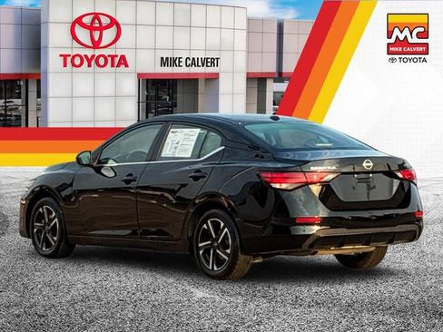 Used 2024 Nissan Sentra SV FWD image 3