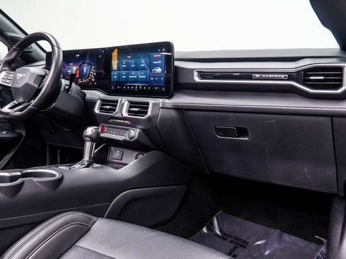 Used 2025 Ford Mustang Premium RWD image 18