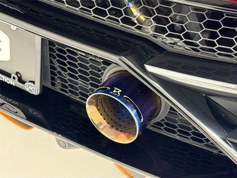 Used 2020 Lamborghini Huracan EVO image 30