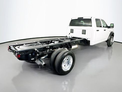 New 2026 RAM 5500 Tradesman AWD/4WD image 7