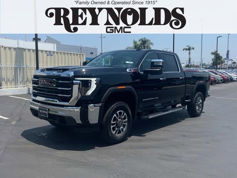 New 2025 GMC Sierra 2500 SLT w/ SLT Convenience Package image 1
