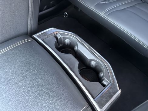 Used 2023 RAM 1500 Big Horn AWD/4WD image 40