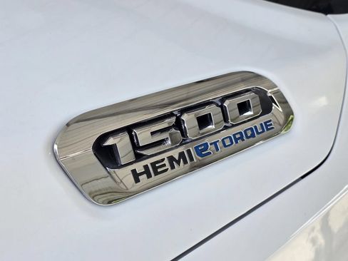 Used 2022 RAM 1500 Laramie AWD/4WD image 34
