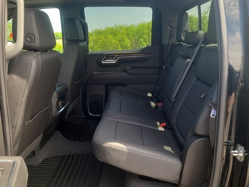 Used 2024 GMC Sierra 1500 Elevation w/ Elevation Premium Package AWD/4WD image 38