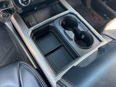 Used 2022 Ford F350 Platinum w/ FX4 Off-Road Package image 15