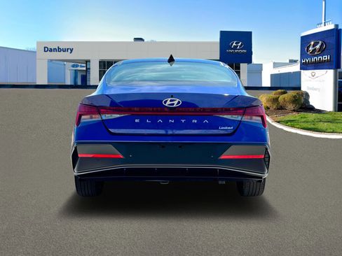 New 2024 Hyundai Elantra Limited image 6