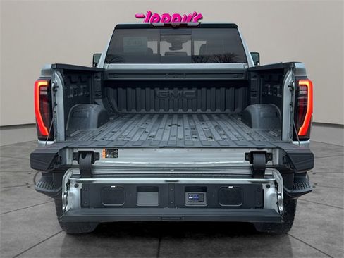 New 2026 GMC Sierra 2500 AT4X image 39