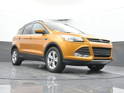 Used 2016 Ford Escape SE w/ SE Leather Comfort Package AWD/4WD image 59