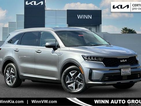 Certified 2023 Kia Sorento EX FWD image 1