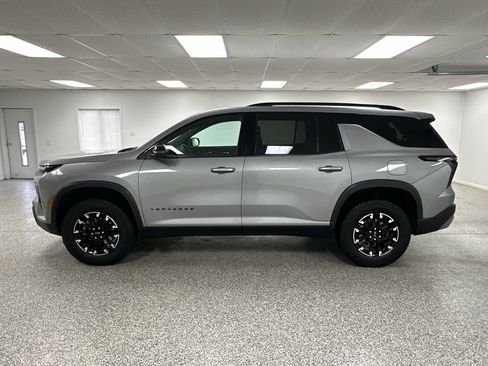 Used 2024 Chevrolet Traverse Z71 AWD/4WD image 5