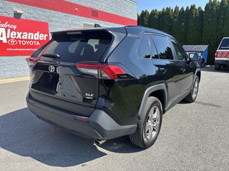 Used 2025 Toyota RAV4 XLE AWD/4WD video 3