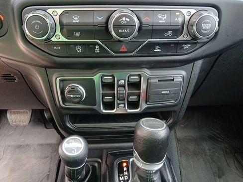 Used 2022 Jeep Gladiator Sport AWD/4WD image 36