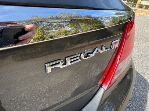 Used 2011 Buick Regal CXL Turbo w/ TO2 Preferred Equipment Group image 36