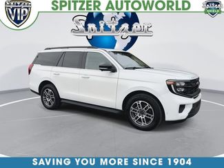 Used 2025 Ford Expedition Active video 2