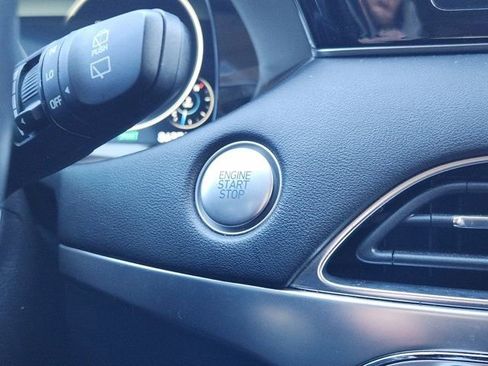 Used 2021 Hyundai Palisade Limited image 8