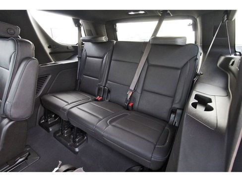 Used 2021 GMC Yukon Denali w/ Denali Premium Package image 13