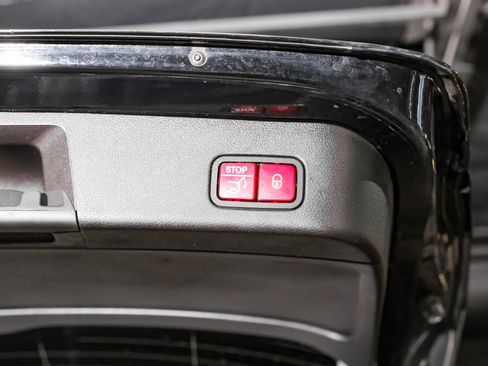 Used 2015 Mercedes-Benz ML 250 BlueTEC 4MATIC image 49