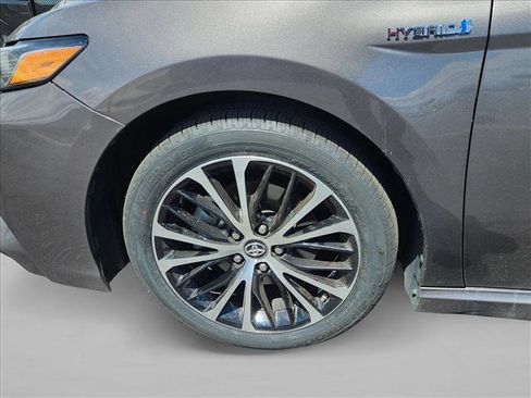 Used 2019 Toyota Camry SE image 22