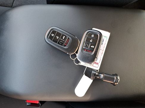 Used 2025 Honda Accord LX image 39