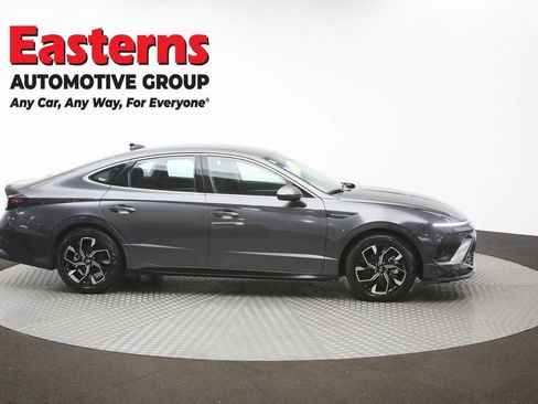 Used 2025 Hyundai Sonata SEL FWD image 46