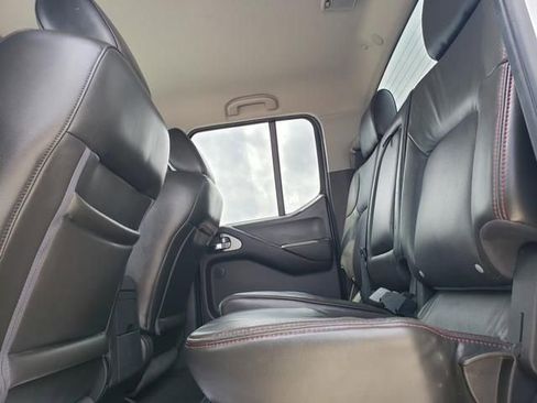 Used 2010 Nissan Frontier PRO-4X w/ Pro-4x Value Truck Pkg AWD/4WD image 15
