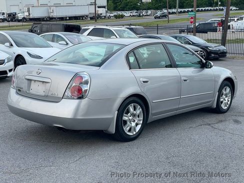 Used 2005 Nissan Altima 2.5 S w/ (S02) Side Airbags Pkg FWD image 6