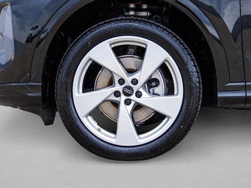 New 2026 Audi Q5 Premium AWD/4WD image 9