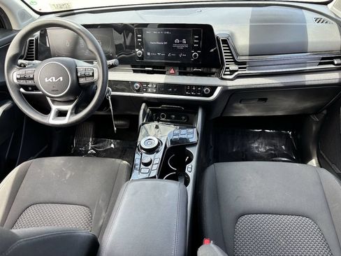 Used 2023 Kia Sportage LX AWD/4WD image 13