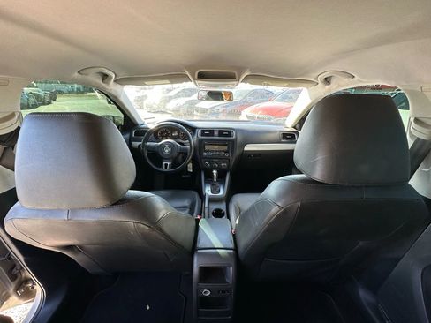 Used 2013 Volkswagen Jetta SE image 15