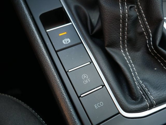 Certified 2024 Volkswagen Jetta S FWD image 29