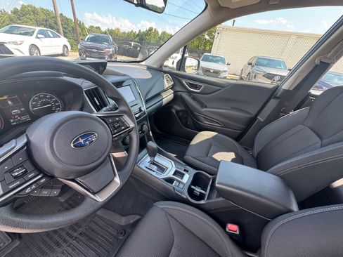 Used 2021 Subaru Forester AWD/4WD image 16