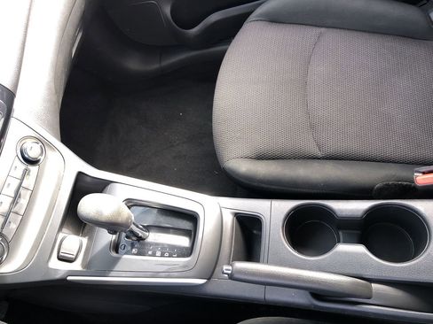 Used 2019 Nissan Sentra S image 24