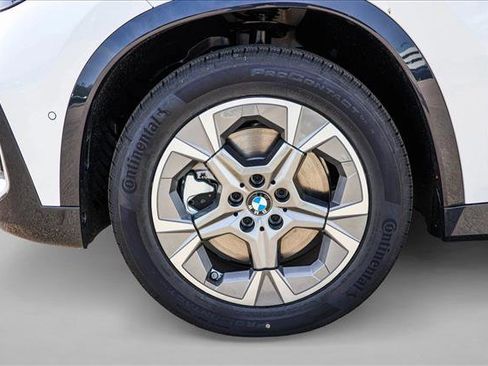 New 2026 BMW X1 xDrive28i AWD/4WD image 9