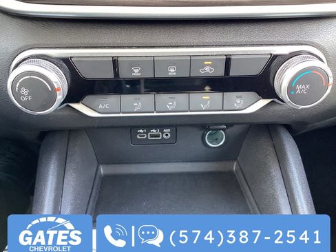 Used 2025 Nissan Altima 2.5 SV image 20