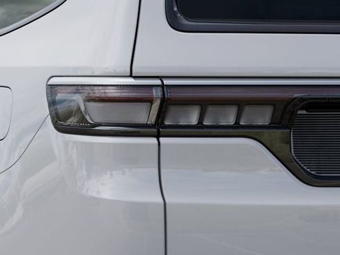 New 2026 Jeep Grand Wagoneer 2WD image 9