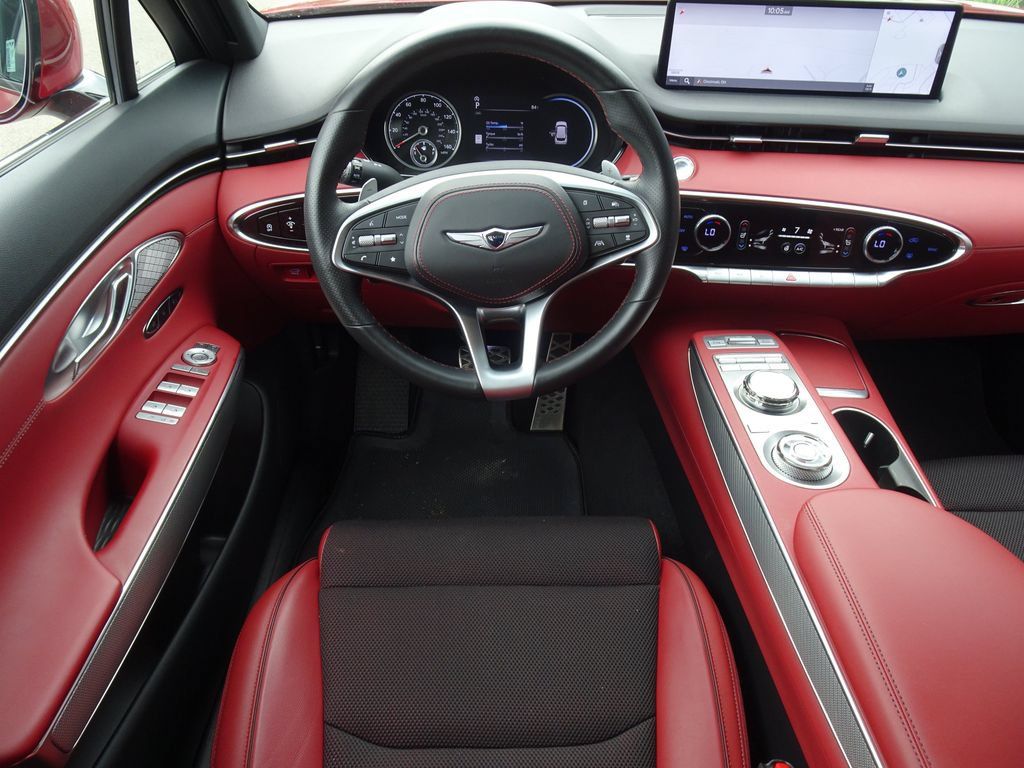 Used 2025 Genesis GV70 3.5T Sport AWD/4WD image 16