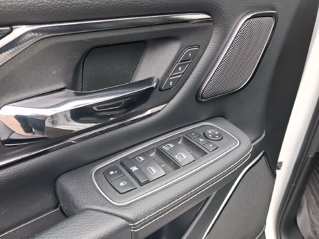 Used 2022 RAM 1500 Laramie AWD/4WD image 20
